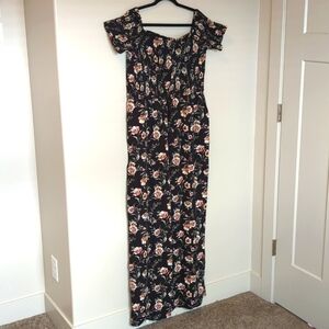 Xhilaration Women's Black Smocked Floral Farmhouse Jumpsuit‎ XXL
